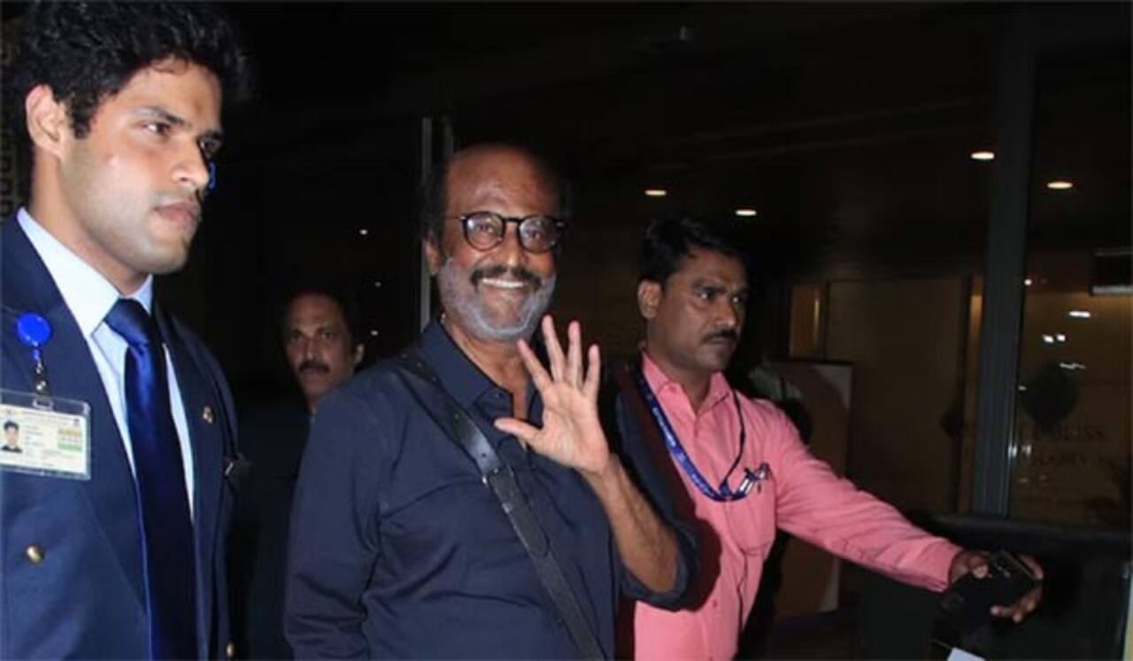இந்தியா-நியூசிலாந்து கிரிக்கெட் போட்டி: மும்பை சென்றார் ரஜினி
