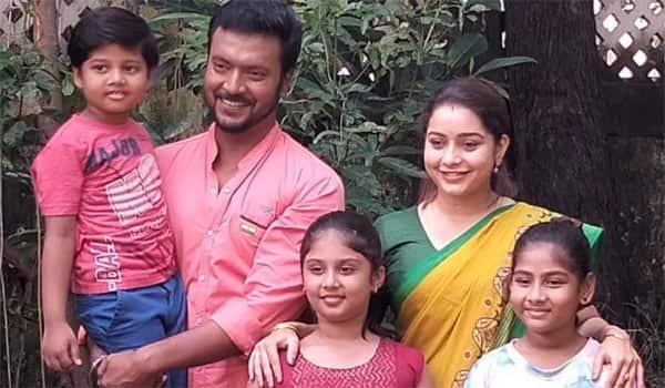 பூஜையுடன் தொடங்கிய பட்ஜெட் குடும்பம் சீரியல்!