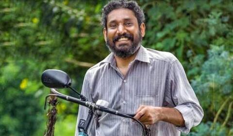 மலையாள நடிகர் மர்ம சாவு : காருக்குள் சடலமாக கிடந்தார்