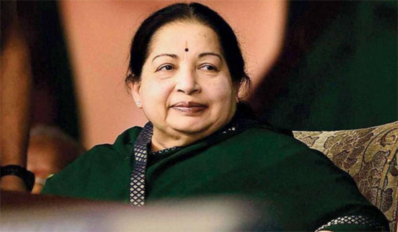 அரசியல் மற்றும் கலையுலக வரலாற்றின் தனிப்பெரும் பெண் ஆளுமை ஜெ ஜெயலலிதா.