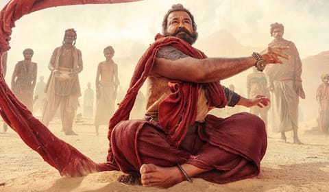 பிளாக்பஸ்டர் படம் எடுக்க வேண்டும் என்ற அழுத்தம் இல்லை : லிஜோ ஜோஸ் பெல்லிசேரி