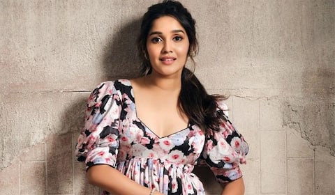 தனுஷ் படத்தில் ஹீரோயின் ஆகும் அனிகா சுரேந்திரன்