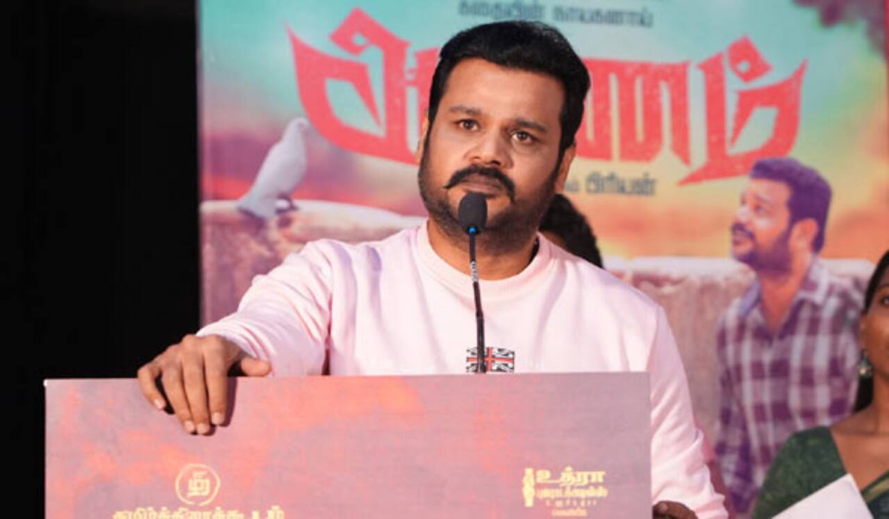 பழைய படங்களை ஏன் ரீ-ரிலீஸ் செய்ய வேண்டும் : பாடலாசிரியர் பிரியன் கேள்வி
