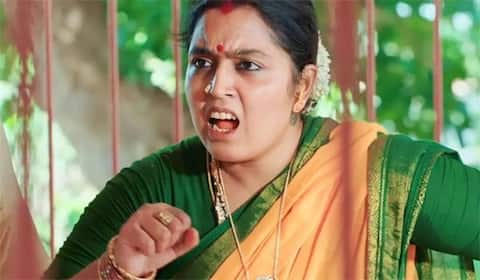 ஆறுதல் தேடாதீங்க! மீடூ விவகாரம் குறித்து எதிர்நீச்சல் காயத்ரி பளீச் பேட்டி