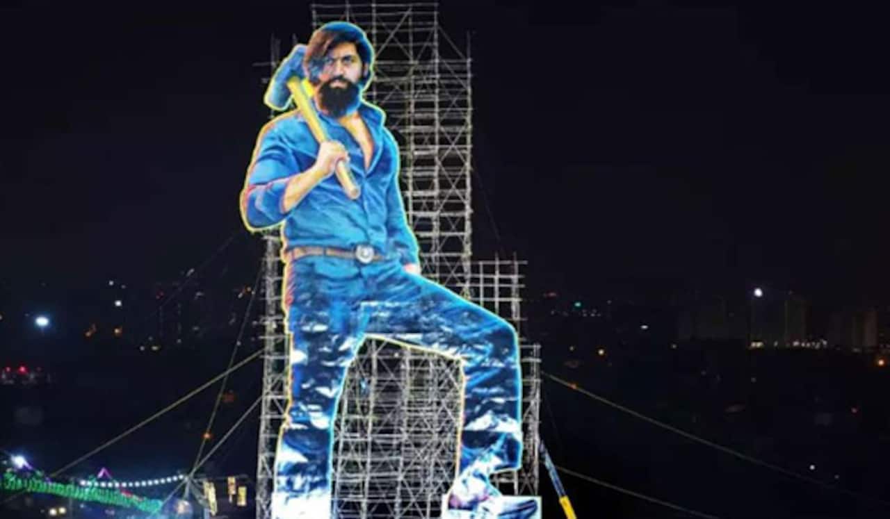 நடிகருக்கு கட்-அவுட் வைத்த 3 பேர் மின்சாரம் தாக்கி பலி