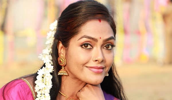 நடிகைகள் என்றாலே தவறான எண்ணம் தான் : ஜெயலெட்சுமி பேட்டி