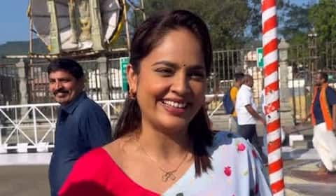 திருப்பதியில் சாமி தரிசனம் செய்த நந்திதா ஸ்வேதா