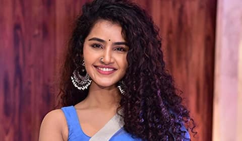 என் சிறகுகளுக்குக் கீழே காற்றாய்… அனுபமா பரமேஸ்வரனின் நன்றி