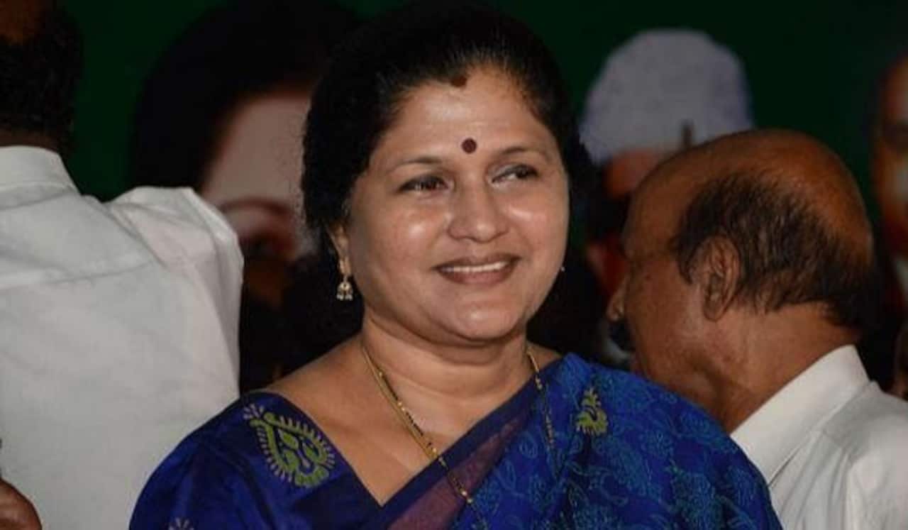 நிர்மலா பெரியசாமிக்கு கோடை இடி பட்டம் கொடுத்த கலெக்டர்