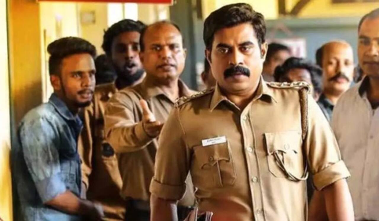 மோட்டார் வாகன ஆய்வாளராக நடித்த நடிகரின் டிரைவிங் லைசென்ஸ் ரத்து