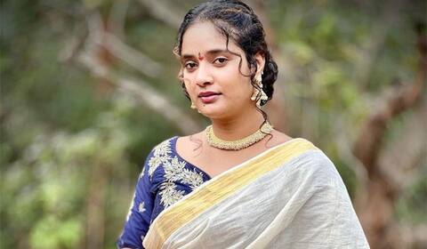 தோழி வீட்டில் தங்கம் திருடிய நடிகை கைது