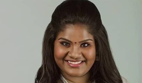 அப்பாவுக்கு முத்தம் கொடுத்தால் தப்பா? - இந்திரஜா சங்கர்