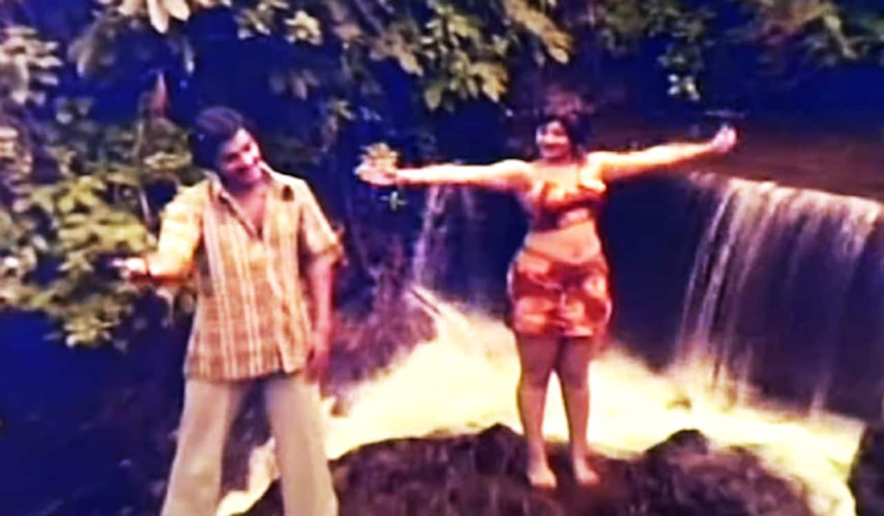 பிளாஷ்பேக் : பாடல்கள் மட்டும் வண்ணத்தில் தயாரான படம்