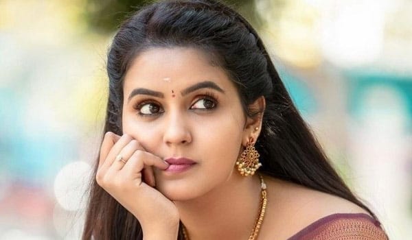 சைத்ரா ரெட்டிக்கு நிகழ்ந்த அதிர்ச்சி சம்பவம் : இன்ஸ்டாகிராமில் உருக்கம்