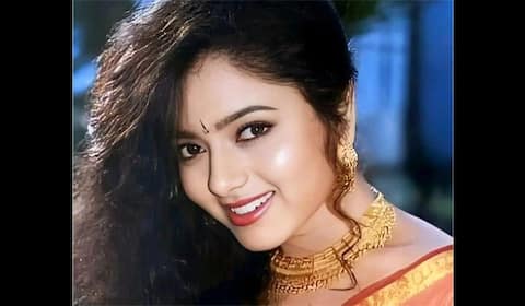 பிளாஷ்பேக் : ஹெலிகாப்டர் விபத்தில் மரணம் அடையும் முன் சவுந்தர்யா செய்த காரியம்