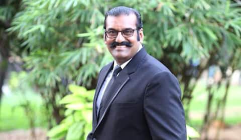 நடிகர் சங்கத்திற்கு நெப்போலியன் ஒரு கோடி நிதி