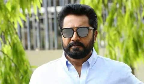 உணவருந்தி உரையாட காத்திருக்கும் சரத்குமார்; ரசிகர்களுக்கு அழைப்பு