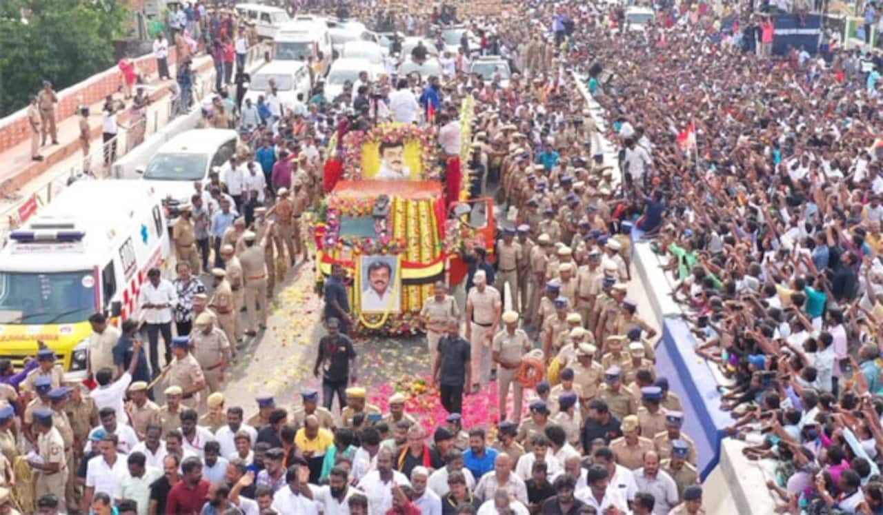 விடைபெற்றார் ‛கேப்டன் விஜயகாந்த் - புகைப்பட ஆல்பம் தொகுப்பு