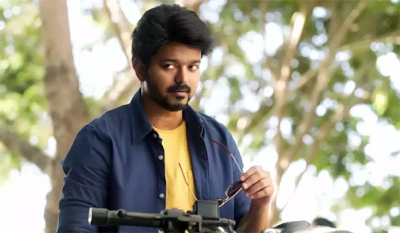 விஜய் 69வது படத்தை தயாரிக்கும் யஷ் பட தயாரிப்பாளர்?