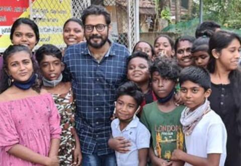 மனிதாபிமான செயல்பாடு : நடிகர் பாலாவுக்கு கவுரவ டாக்டர் பட்டம்