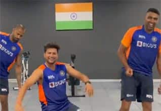 இந்திய வீரர்களுக்கும் வாத்தி கம்மிங்கை பரப்பும் அஷ்வின்