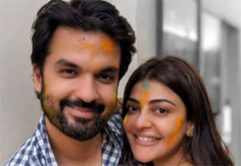 கணவருடன் ஹோலி பண்டிகை கொண்டாடிய காஜல்