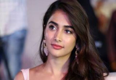 13 மில்லியன் மைல்கல்லை கடந்த பூஜா ஹெக்டே