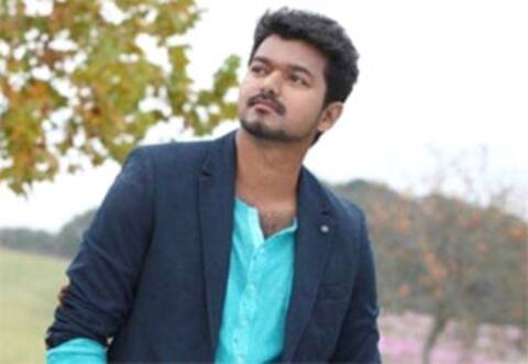 விஜய்க்கு சம்பளத்தைத் உயர்த்தித் தர தெலுங்குத் தயாரிப்பாளர் தயார்