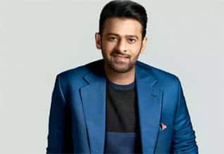 நாக் அஸ்வின் படத்தை அடுத்த ஆண்டுக்கு தள்ளி வைத்த பிரபாஸ்