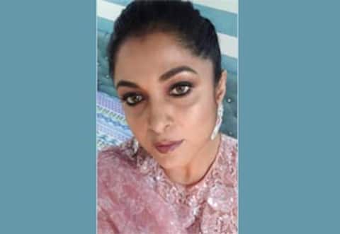 டிவி நிகழ்ச்சி படப்பிடிப்பில் ரம்யா கிருஷ்ணன்