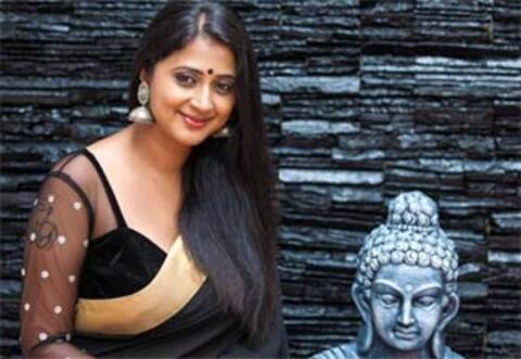 ‛வரலாறு பார்த்து வந்த ‛பழசிராஜா - மனம் திறக்கும் நடிகை கனிகா