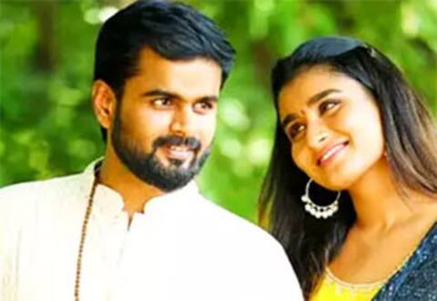 ஷூட்டிங் ஸ்பாட்டில் காதலை வெளிப்படுத்திய  மதன் : வெட்கப்பட்ட ரேஷ்மா
