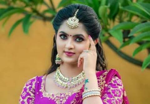 நடிகை ராதிகா ப்ரீத்தியின் க்யூட்டான புகைப்படங்கள்