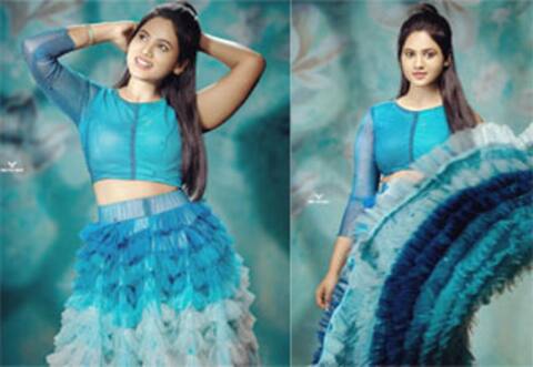 ப்ளூ ஏஞ்சல் - கண்மணி சேகரின் வைரல் போட்டோஸ்