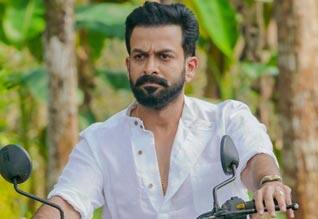 தொடர்கிறது பிரித்விராஜின் ஈகோ யுத்தம்