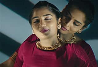 ஓரின சேர்க்கையாளர்களாக நடித்த கவுரி கிஷண், அனகா