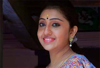 கண்ணான கண்ணே சீரியலில் இருந்து விலகிய நித்தியா தாஸ்