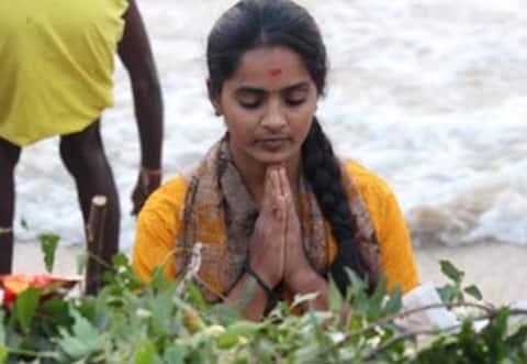 இருளர் வாழ்வியலை சொல்லும் இருளி