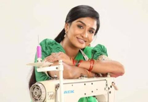 அபி டெய்லர் தொடரில் நடிக்க அம்மா தான் காரணம் - ரேஷ்மா
