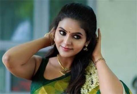 சைத்ரா ரெட்டியின் ஒருநாள் சம்பளம் இவ்வளவா?