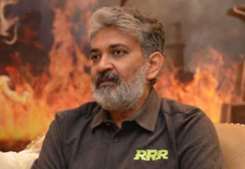 உக்ரைனில் ஆர்ஆர்ஆர் படக்குழு ; கவலையில் ராஜமவுலி