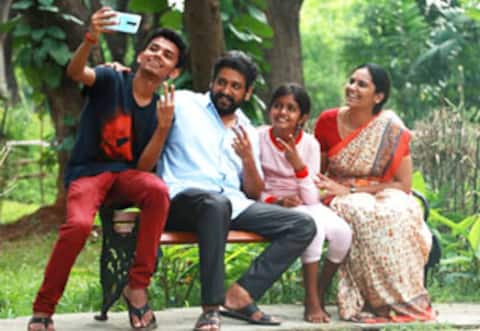 மலையாள விக்ருதி தான் தமிழில் பயணிகள் கவனிக்கவும் : இயக்குனர் தகவல்
