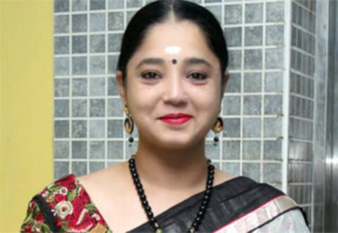வீடு வீடாக சோப்பு விற்கிறார் : நடிகை ஐஸ்வர்யாவின் இன்றைய நிலை