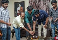 தேஜாவு வெற்றி : கேக் வெட்டி கொண்டாடிய படக்குழு