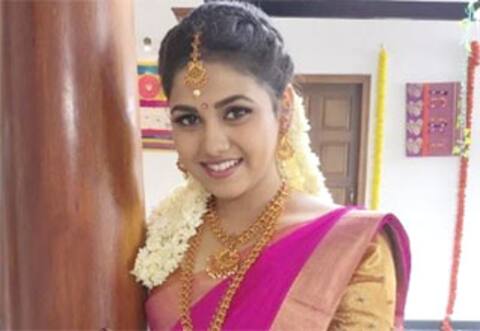 சீரியலிலிருந்து விலகிய மனிஷா ஜித்