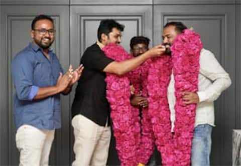 விருமன் திரைக்கு வந்த ஒரே நாளில் சக்சஸ் பார்ட்டி கொண்டாடிய படக்குழு!