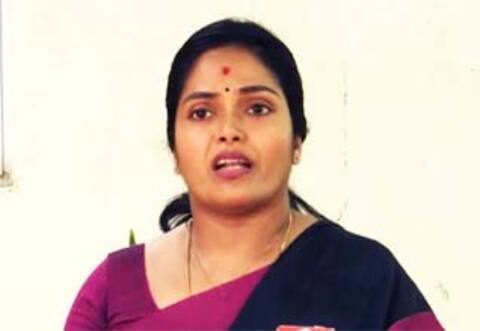 சினேகன் மன்னிப்பு கேட்காவிட்டால் வழக்கு தொடருவேன்: நடிகை ஜெயலட்சுமி ஆவேசம்
