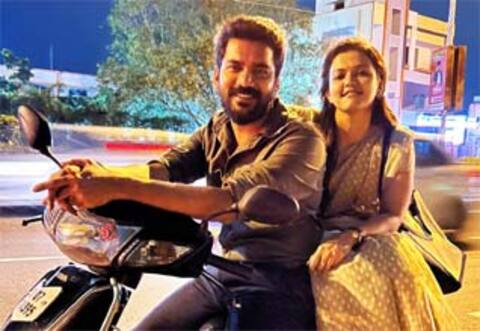 ஹீரோயினாக ஜெயிப்பாரா பீஸ்ட் அபர்ணா
