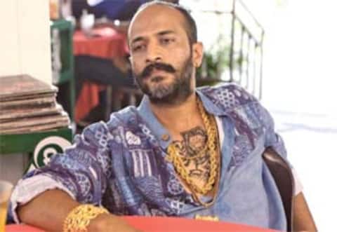 பாலிவுட்டில் அடியெடுத்து வைத்தார் கிஷோர்