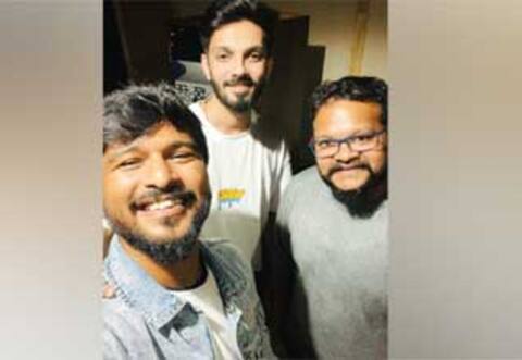 அஜித்திற்காக அனிரூத் பாடிய சில்லா சில்லா பாடல் குறித்த அப்டேட் !